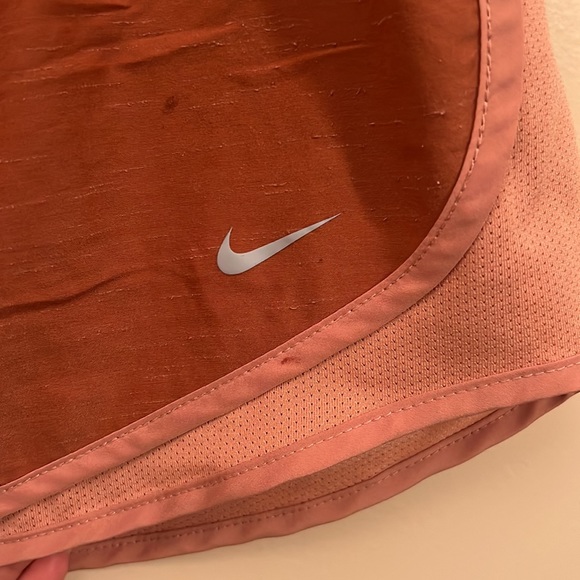 Nike Lightweight Tempo Shorts in Rust & Clay - Picture 2 of 6